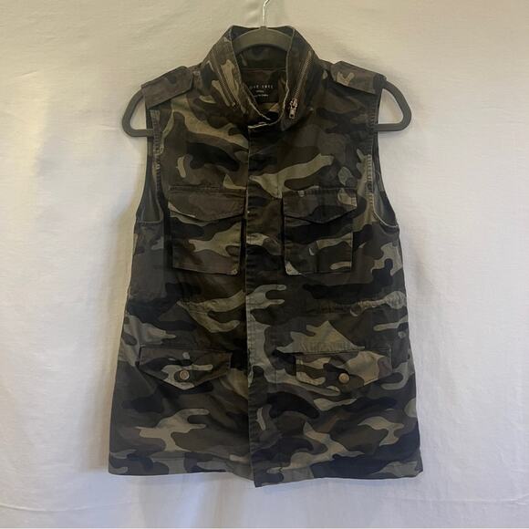Love Tree Cargo Camo Vest Small Snap Closure Green Utility Military Layer Cotton - Picture 1 of 9